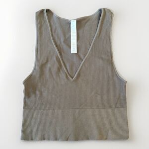 A by Avocado Seamless Ribbed Cropped Tank Top Size M/L Brown Deep V Neck